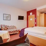 Hotel Consul