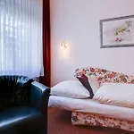 Consul 3* Kiel