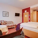 Hotel Consul