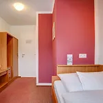 Hotel Consul