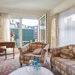 Hotel Consul 3*