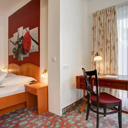 Otel Consul