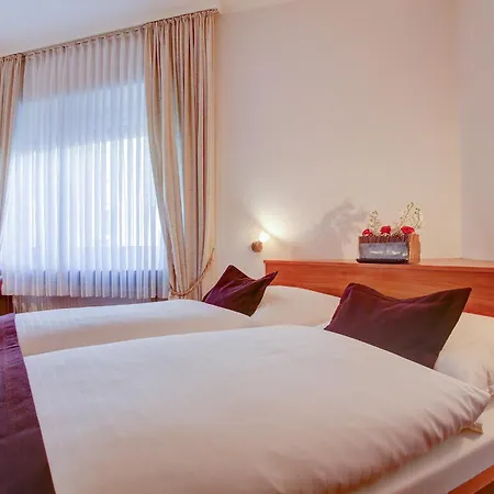 Consul Otel