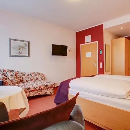 Hotel Consul