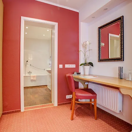 Otel Consul 3*