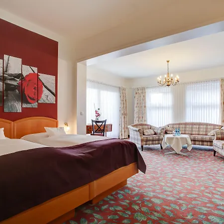 Hotel Consul 3*