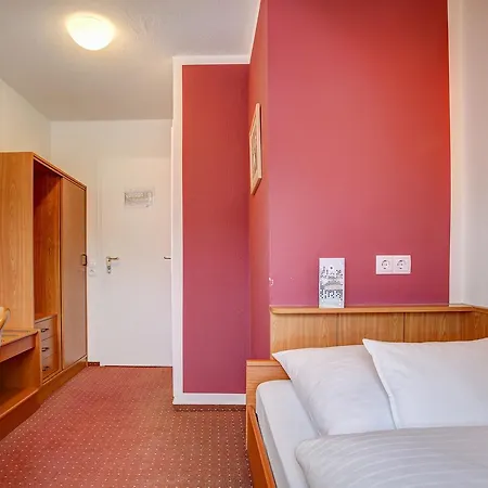 Ina Consul Hotel