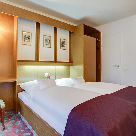 Consul Otel