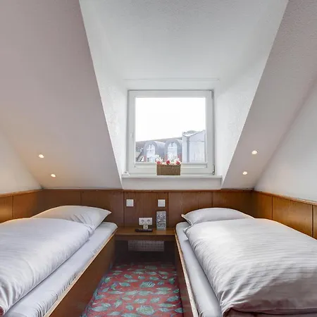 Consul 3* Kiel